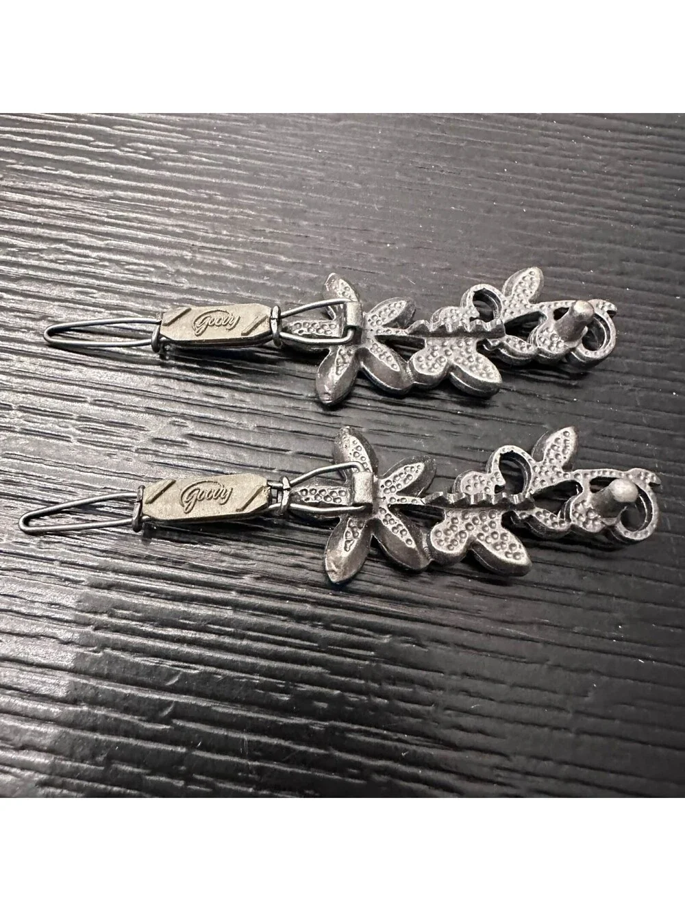 Lot Of 2 Vintage Goody Silver Tone Hair Clips Floral Faux Pearl EUC